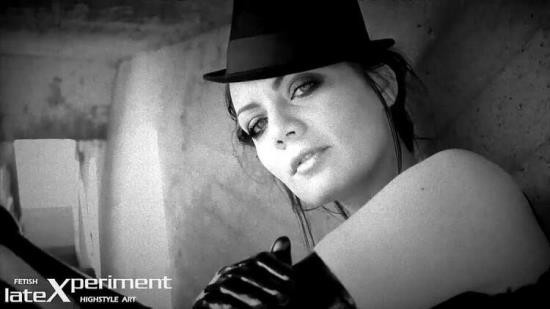 LateXperiment - Valerie Tramell - Latex Experiment (HD/720p/302 MB)