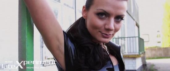 LateXperiment - Valerie Tramell - Latex Experiment (HD/720p/539 MB)