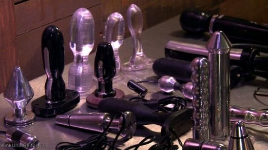 KinkUniversity/Kink - Fivestar And Ingrid Mouth E-Stim 101: Introduction to Electrosex (SD/540p/503 MB)