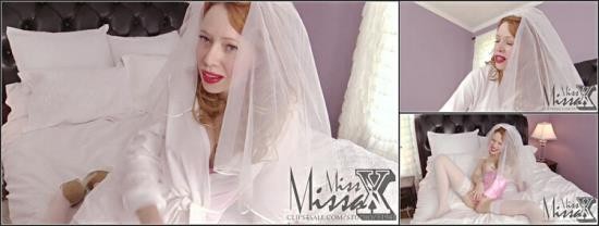 Missa X/Clips4Sale - Bride and the Bell Boy (HD/720p/715 MB)