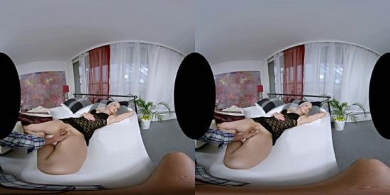 BangBigAss - Julia Parker - Wake Up POV (UltraHD 2K/1920p/3.82 GB)