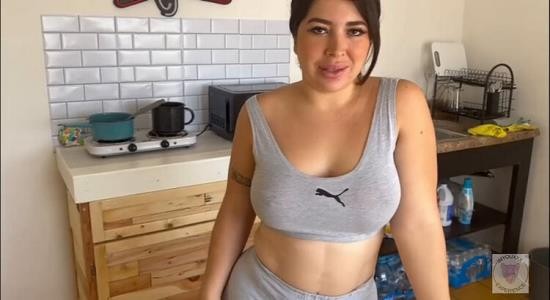 Onlyfans - Big Booty Waitress Gets Double Cream Pamlatina (HD/720p/302 MB)