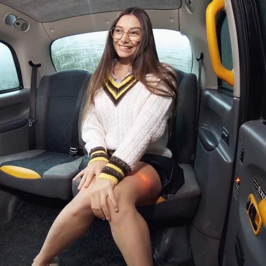 FakeTaxi - Shelena (The Luckiest Man Alive ) (FullHD/1080p/438 MB)