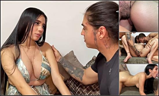 PornHub - 131 TWO FRIENDS COME TO MY HOUSE AND FUCK ME IN A DELICIOUS THREESOME - AMBER PRADA (FullHD/1080p/724 MB)