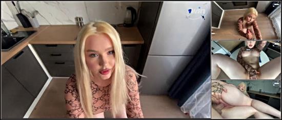 PornHub - Blondessa - I Wanted To Fuck So Badly That I Let Myself Be Fucked On The Table. (FullHD/1080p/286 MB)