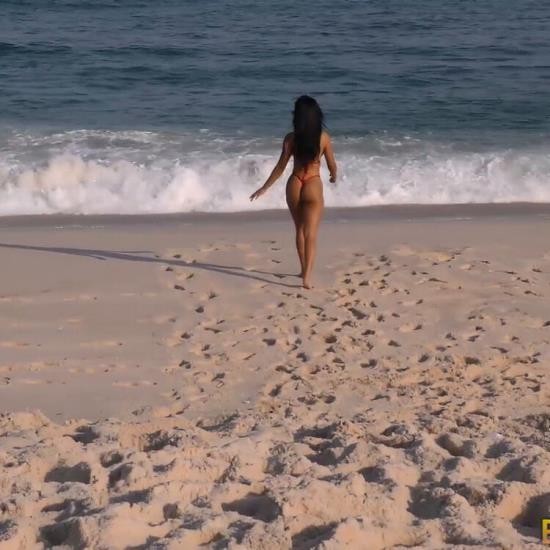 BradMontana - Shayenne Samara : Shayenne Liberou o Cuzinho Na Praia (FullHD/1080p/1.60 GB)