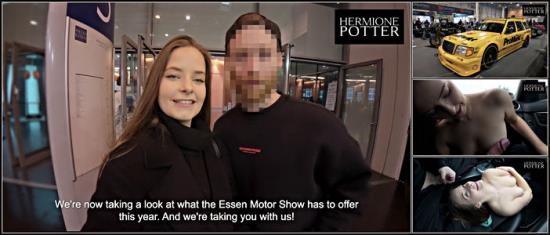 PornHub/Onlyfans - Hermione Potter - Vlog Aus Deutschland - Ich Bekomme Einen RIESEN Facial Nach Der Essen Motor Show (FullHD/1080p/311 MB)