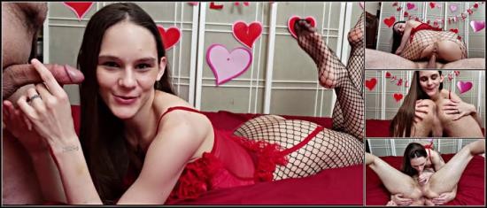 ManyVids - Katy Faery Suddenly Bi Valentines Surprise (HD/720p/149 MB)